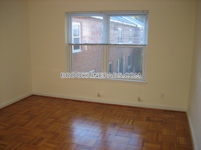 Brookline Apartment for rent 1 Bedroom 1 Bath  Chestnut Hill - $3,130 No Fee