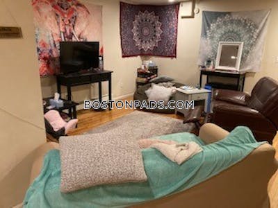 North End By far the best 3 bed 2 bath apartment on Fleet St Boston - $6,000