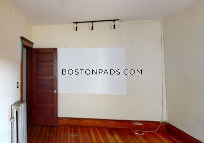 Somerville Beautiful Spacious 4 Bed 1 Bath SOMERVILLE  Tufts - $4,800