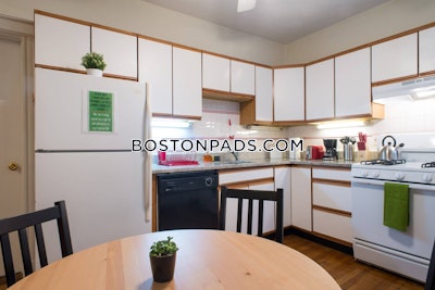 Fenway/kenmore 2 Beds 1 Bath Boston - $3,700 No Fee