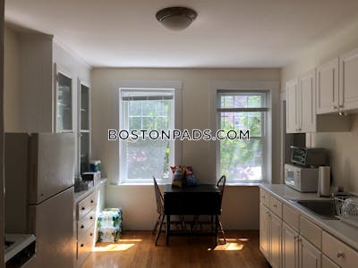 Cambridge 2 Bed, 1 Bath Unit  Harvard Square - $3,450 No Fee