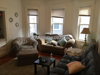 Allston/brighton Border Apartment for rent 3 Bedrooms 1 Bath Boston - $3,600