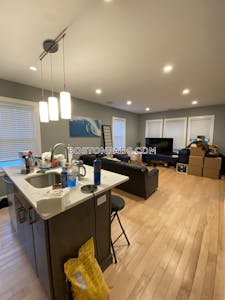 Fort Hill Apartment for rent 3 Bedrooms 1 Bath Boston - $3,900 No Fee